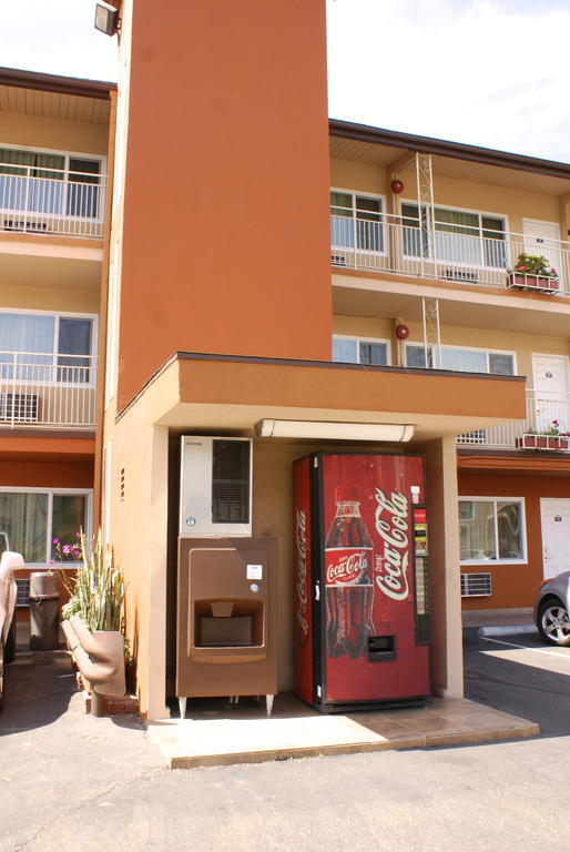 Days Inn Harbor View San Diego Exterior photo